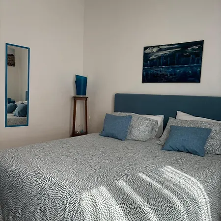 Penelope Apartment *